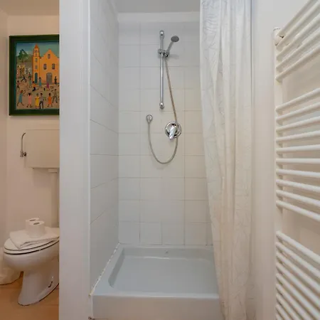 I-host - Ausonio 16 Milan