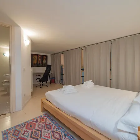 Apartmán I-host - Ausonio 16